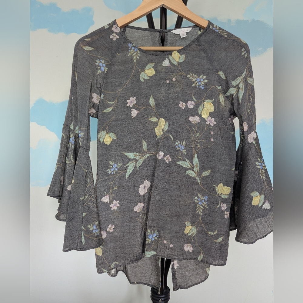 Laura Conrad Floral and Gray Blouse - Size XS